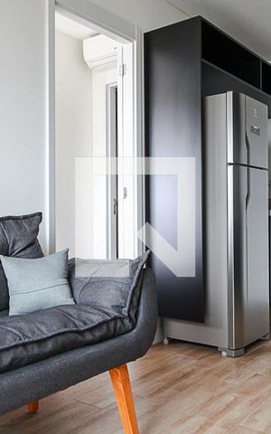 Apartamento para alugar com 28m², 1 quarto e sem vaga Apartamento para alugar com 28m², 1 quarto e sem vagaSala / Cozinha