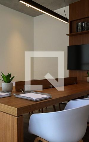 Apartamento para alugar com 28m², 1 quarto e sem vaga Apartamento para alugar com 28m², 1 quarto e sem vagaÁrea comum - Sala de reunião