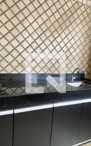 Apartamento à venda com 139m², 4 quartos e 3 vagas Apartamento à venda com 139m², 4 quartos e 3 vagasÁrea comum - Churrasqueira