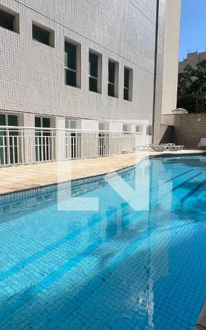 Apartamento à venda com 60m², 2 quartos e 1 vaga Apartamento à venda com 60m², 2 quartos e 1 vagaPiscina