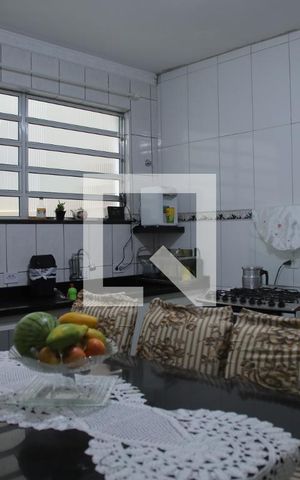 Casa para alugar com 380m², 3 quartos e 2 vagasCozinha