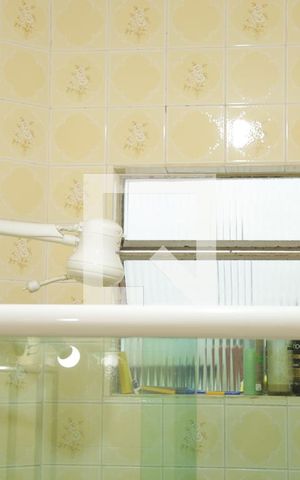 Casa para alugar com 380m², 3 quartos e 2 vagasBanheiro