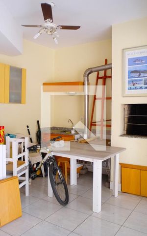 Casa à venda com 180m², 3 quartos e 2 vagasGaragem