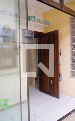 Casa à venda com 180m², 3 quartos e 2 vagasÁrea de Serviço