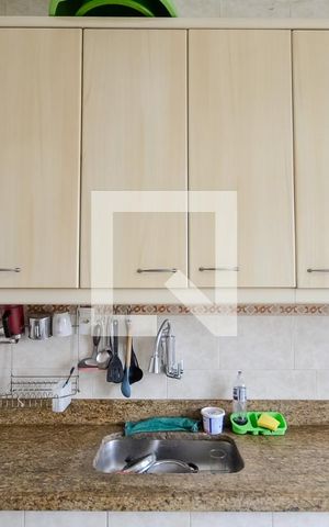 Apartamento à venda com 100m², 2 quartos e sem vaga Apartamento à venda com 100m², 2 quartos e sem vagaCozinha e Área de Serviço