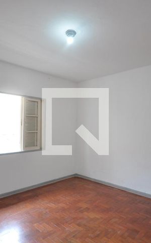 Casa à venda com 77m², 1 quarto e 1 vagaQuarto