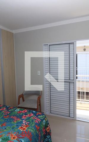 Casa de condomínio à venda com 130m², 3 quartos e 2 vagasQuarto Suíte