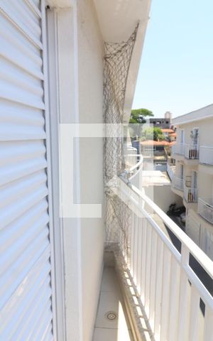 Casa de condomínio à venda com 130m², 3 quartos e 2 vagasSacada
