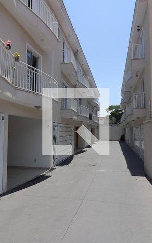 Casa de condomínio à venda com 130m², 3 quartos e 2 vagasCondomínio
