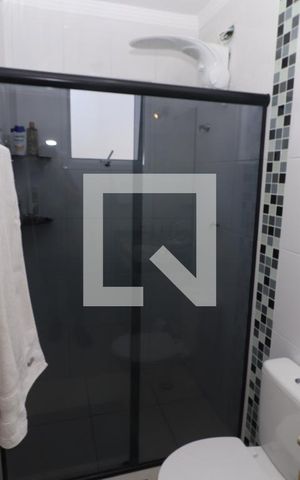 Casa de condomínio à venda com 130m², 3 quartos e 2 vagasBanheiro da Suíte