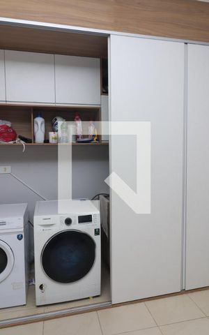 Casa de condomínio à venda com 130m², 3 quartos e 2 vagasÁrea de Serviço