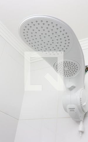 Casa de condomínio à venda com 130m², 3 quartos e 2 vagasBanheiro da Suíte