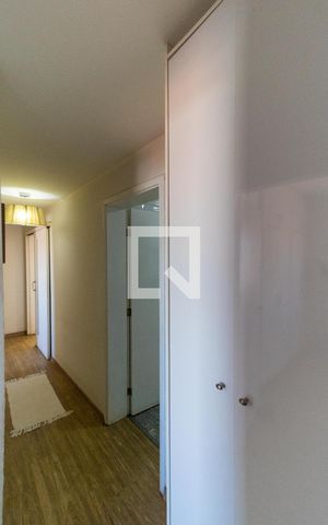 Apartamento à venda com 156m², 4 quartos e 3 vagas Apartamento à venda com 156m², 4 quartos e 3 vagasCorredor
