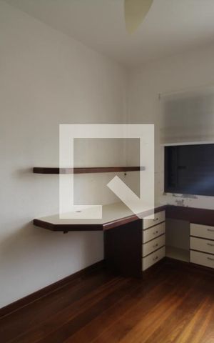 Apartamento à venda com 205m², 4 quartos e 4 vagasQuarto 4