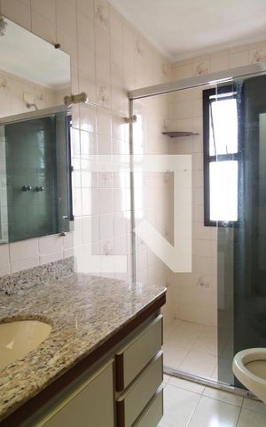 Apartamento à venda com 205m², 4 quartos e 4 vagasBanheiro