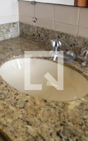 Apartamento à venda com 205m², 4 quartos e 4 vagasBanheiro