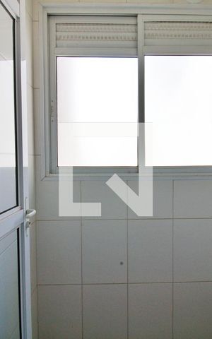 Apartamento à venda com 64m², 3 quartos e 2 vagas Apartamento à venda com 64m², 3 quartos e 2 vagasLavanderia