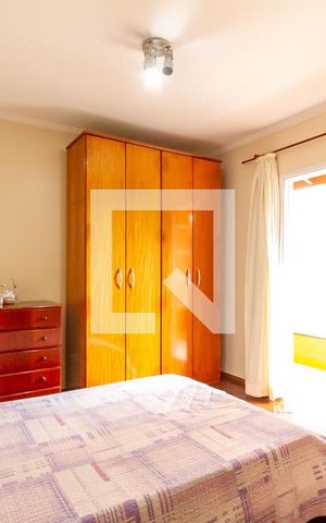 Casa à venda com 328m², 4 quartos e 4 vagas Casa à venda com 328m², 4 quartos e 4 vagasSuíte 4