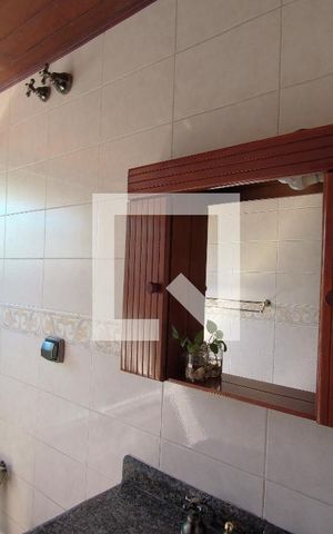 Casa à venda com 190m², 3 quartos e 2 vagasBanheiro da Suíte