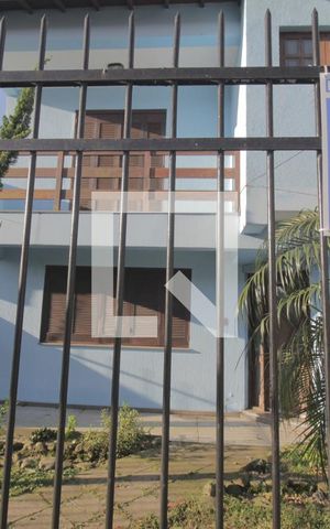 Casa à venda com 300m², 4 quartos e 3 vagasPlaca