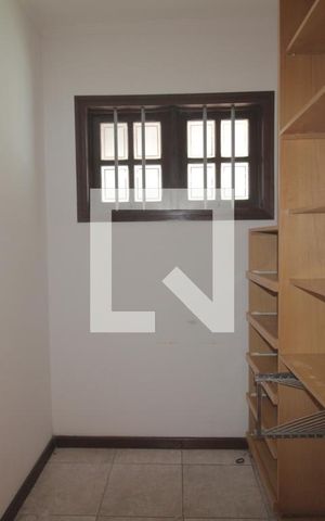 Casa à venda com 300m², 4 quartos e 3 vagasCloset da suíte