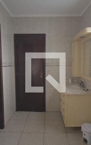 Casa à venda com 300m², 4 quartos e 3 vagasBanheiro da Suíte