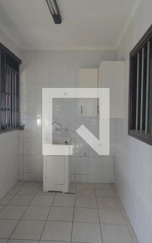 Casa à venda com 300m², 4 quartos e 3 vagasLavanderia
