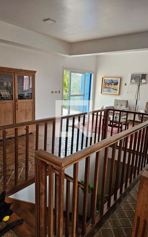 Casa à venda com 580m², 4 quartos e 5 vagasEscritório