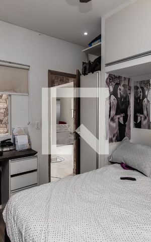 Casa à venda com 220m², 5 quartos e 2 vagas Casa à venda com 220m², 5 quartos e 2 vagasQuarto 4