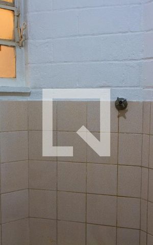 Apartamento à venda com 75m², 2 quartos e 1 vaga Apartamento à venda com 75m², 2 quartos e 1 vagaBanheiro