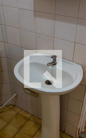 Apartamento à venda com 75m², 2 quartos e 1 vaga Apartamento à venda com 75m², 2 quartos e 1 vagaBanheiro