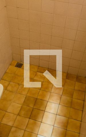 Apartamento à venda com 75m², 2 quartos e 1 vaga Apartamento à venda com 75m², 2 quartos e 1 vagaÁrea de Serviço