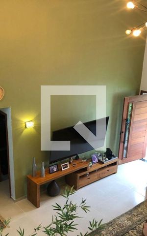 Casa de condomínio à venda com 360m², 2 quartos e 5 vagas Casa de condomínio à venda com 360m², 2 quartos e 5 vagasSala