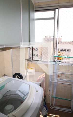 Apartamento à venda com 72m², 2 quartos e 1 vagaÁrea de Serviço