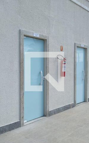Apartamento para alugar com 54m², 2 quartos e 1 vaga Apartamento para alugar com 54m², 2 quartos e 1 vagaBanheiros