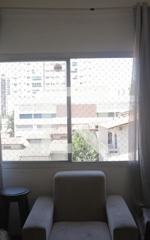 Apartamento à venda com 80m², 2 quartos e sem vagaSala