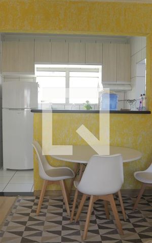 Apartamento à venda com 80m², 2 quartos e sem vagaSala