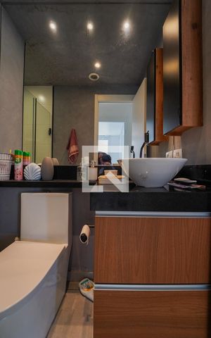 Apartamento à venda com 45m², 2 quartos e sem vaga Apartamento à venda com 45m², 2 quartos e sem vagaBanheiro