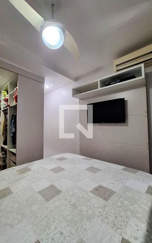 Apartamento à venda com 80m², 3 quartos e 1 vaga Apartamento à venda com 80m², 3 quartos e 1 vagaSuíte