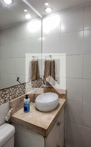 Apartamento à venda com 80m², 3 quartos e 1 vaga Apartamento à venda com 80m², 3 quartos e 1 vagaBanheiro Social