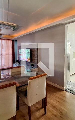 Apartamento à venda com 80m², 3 quartos e 1 vaga Apartamento à venda com 80m², 3 quartos e 1 vagaSala