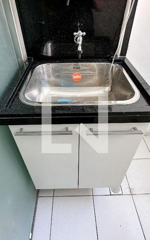 Apartamento à venda com 70m², 3 quartos e 2 vagas Apartamento à venda com 70m², 3 quartos e 2 vagasÁrea de Serviço