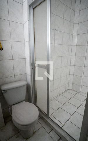 Apartamento à venda com 50m², 1 quarto e 1 vaga Apartamento à venda com 50m², 1 quarto e 1 vagaBanheiro de serviço