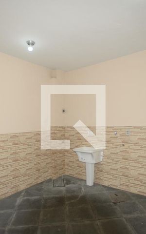 Casa para alugar com 50m², 3 quartos e 1 vagaÁrea de Serviço