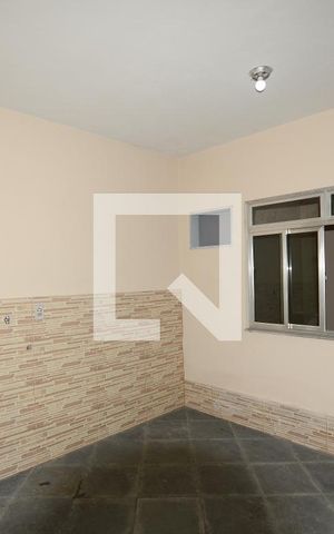 Casa para alugar com 50m², 3 quartos e 1 vagaÁrea de Serviço