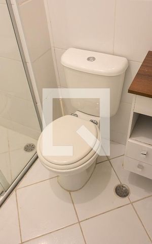 Apartamento à venda com 64m², 3 quartos e 1 vaga Apartamento à venda com 64m², 3 quartos e 1 vagaBanheiro Social