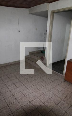 Casa para alugar com 153m², 2 quartos e sem vagaÁrea de Serviço