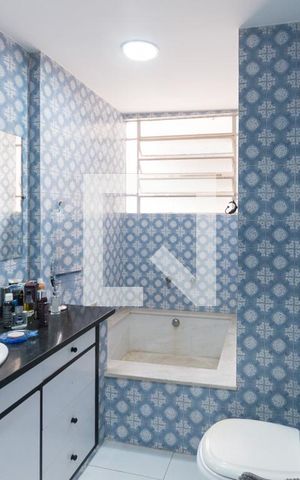 Apartamento à venda com 217m², 3 quartos e 1 vagaBanheiro da Suíte
