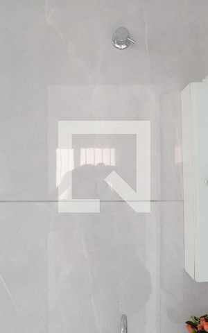 Casa para alugar com 60m², 2 quartos e sem vagaBanheiro