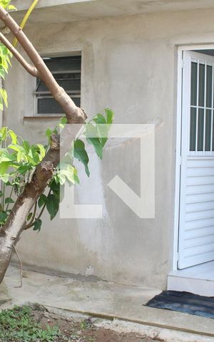 Casa para alugar com 60m², 2 quartos e sem vagaFachada